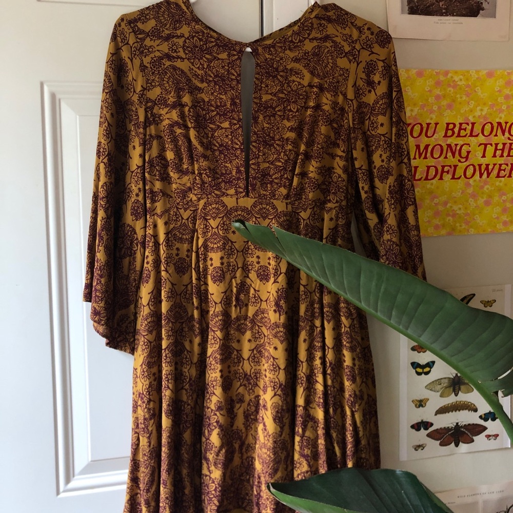 Ecoté Open Back Mustard and Burgundy Mini Dress